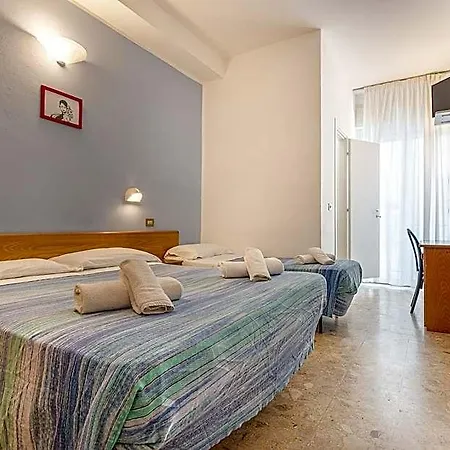 Hotel Santiago 3*