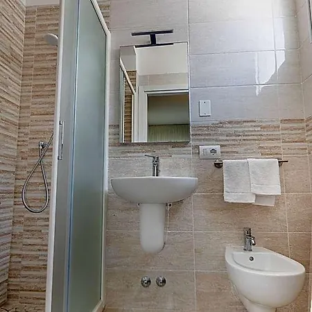 Hotel Santiago 3*