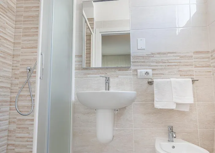 Santiago 3* רימיני